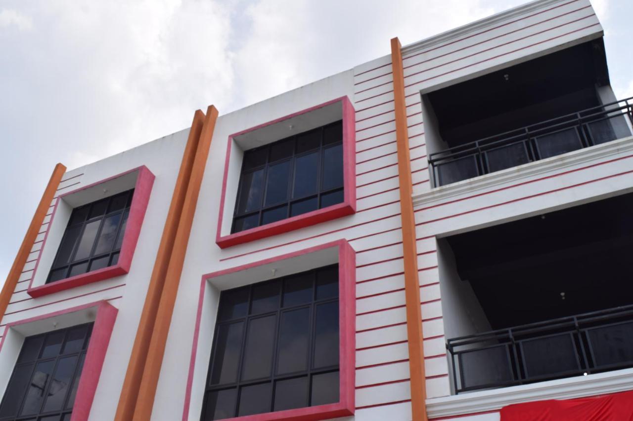 Hotel Sriwijaya 99 Palembang Exterior photo